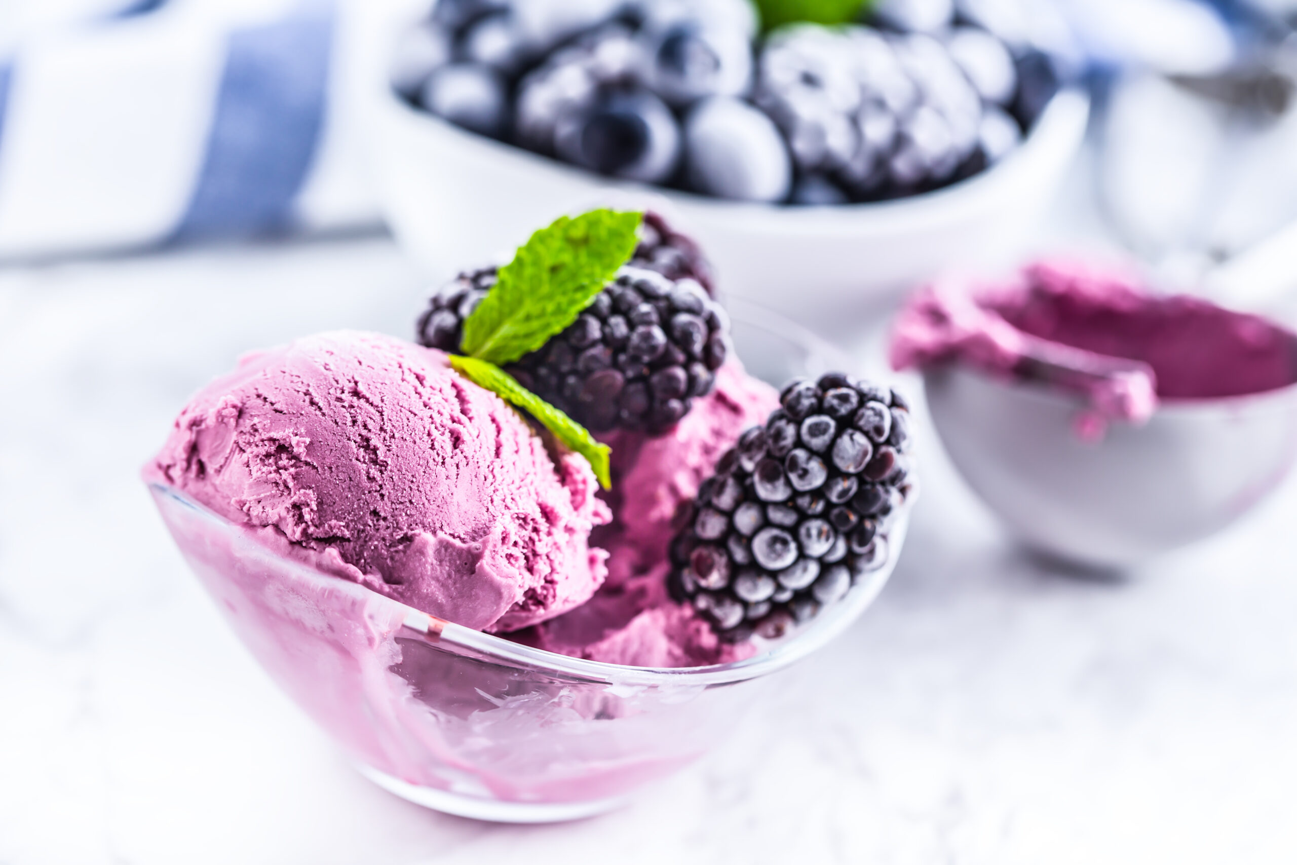 blackberry ice-cream